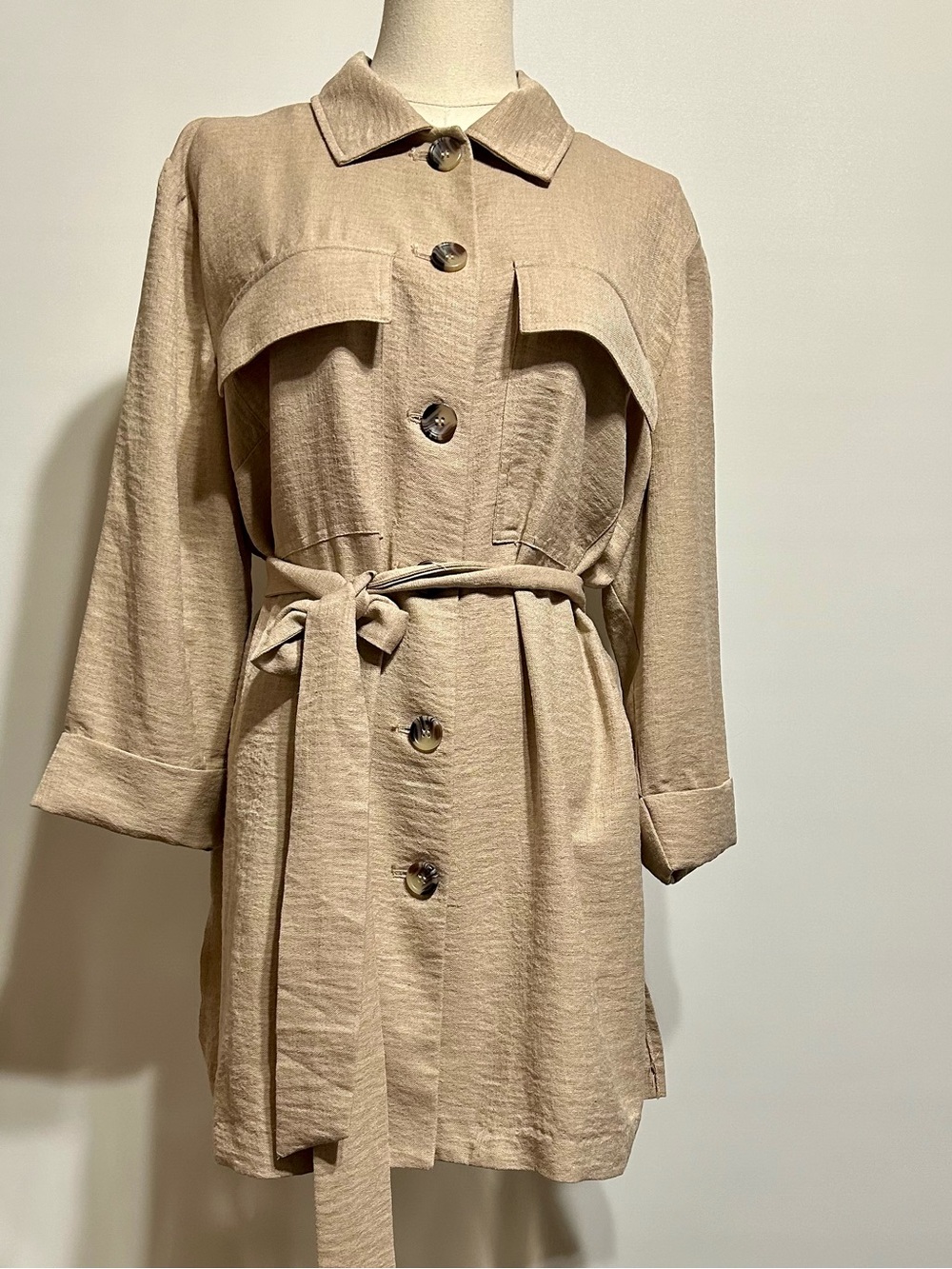 New York & Company Beige Tie-Waist Button Tunic